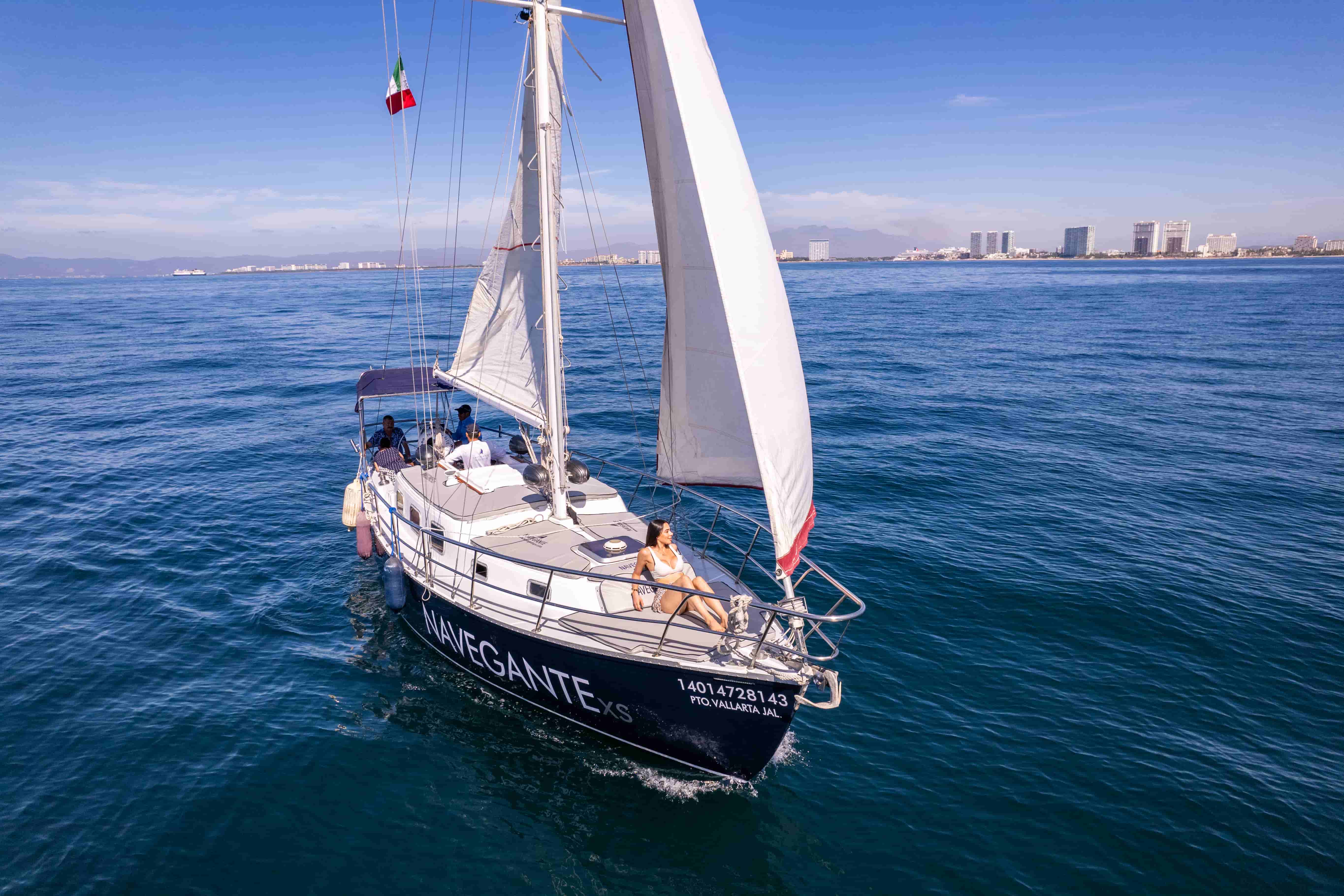 Vista del velero desde el mar